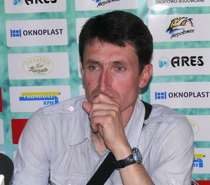 Były trener Korony Kielce Tomasz Muchiński i były piłkarz KSZO Ostrowiec Mirosław Kalita w sztabie szkoleniowym reprezentacji Polski