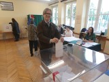 Trwają wybory parlamentarne i referendum. Szczecinianie decydują [ZDJĘCIA]