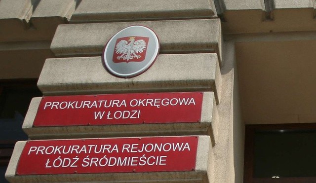 [cyt]Umorzono dochodzenie w sprawie groźby bezprawne w postaci spowodowania bezprawnego pozbawienia zatrudnienia Marty G. w Wojewódzkim Funduszu Ochrony Środowiska i Gospodarki Wodnej w Łodzi  w celu zmuszenia jej do zaniechania określonego działania (...) poprzez rezygnację z publicznego wyrażania poglądów (...) w zakresie regulacji prawnej dotyczącej ciąży w kontekście wyroku Trybunału Konstytucyjnego z 22 października wywierając tym samym wpływ na czynności urzędowe jej jako radnej samorządu terytorialnego"  - wobec braku braku znamion czynu zabronionego. - brzmi uzasadnienie Prokuratury Rejonowej Łódź-Śródmieście[/cyt].CZYTAJ DALEJ NA NASTĘPNYM SLAJDZIE>>>