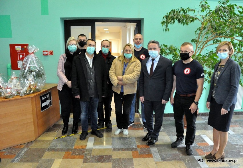 Zbiórka krwi w Staszowie. Pomagano małej Hani walczącej z białaczką (ZDJĘCIA)