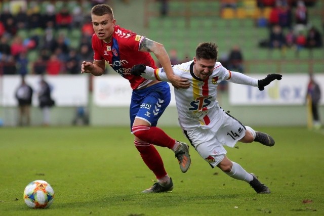 Poprzedni mecz wyjazdowy z Rakowem Jagiellonia (na biało) przegrała 1:2. Oby teraz było lepiej.