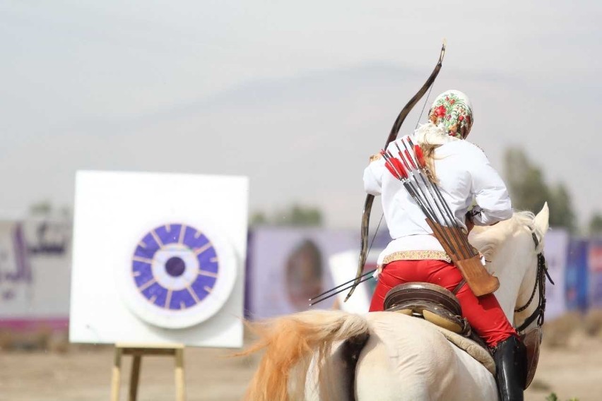 Anna Sokólska na zawodach w Shiraz w Iranie: Na koniu i z łukiem. Białostoczanka wróciła z medalami