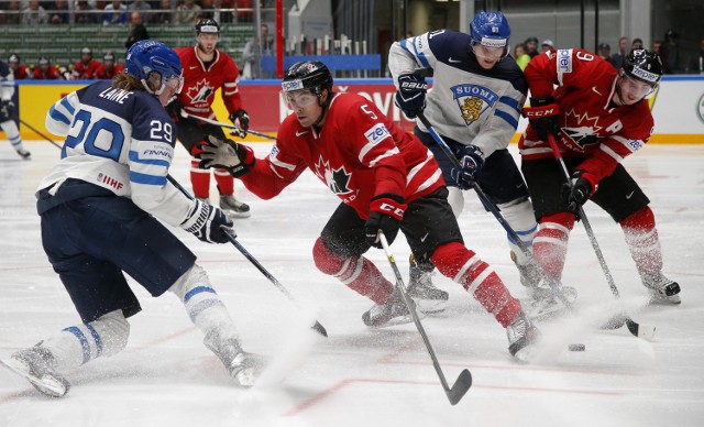 Hokeiści Kanady w meczu grupowym przegrali w Sankt Petersburgu z Finlandią 0:4
