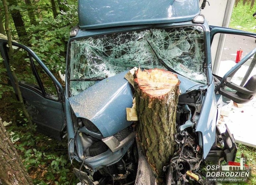 Wypadek między Klekotną i Kolonią Łomnicką.