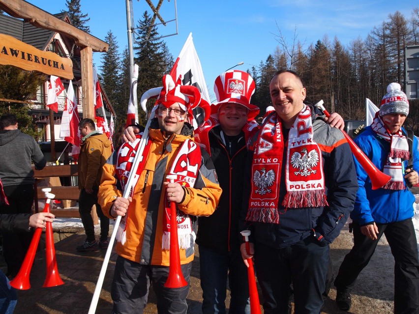 Zakopane. Kibice szykują się na skoki narciarskie [ZDJĘCIA]