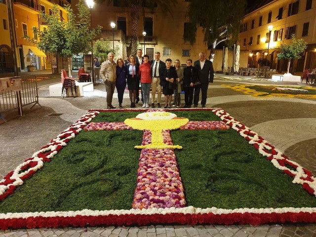 Spycimierzanie na największym światowym festiwalu kwiatowym w Pietra Ligurie we Włoszech
