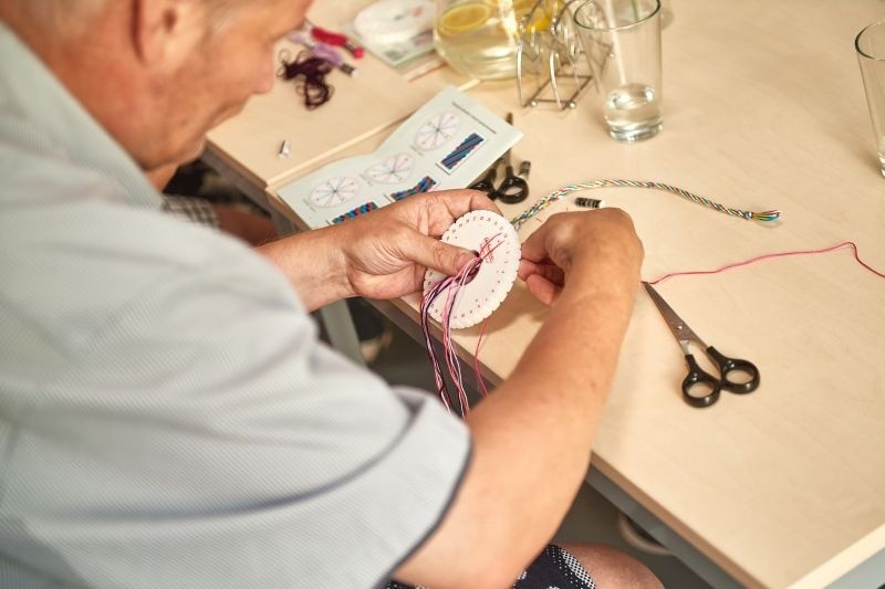 Przy ul. Tuwima w Łodzi otwarto nowoczesny dom. Są w nim miejsca dla seniorów, którzy chcą spędzać aktywnie czas