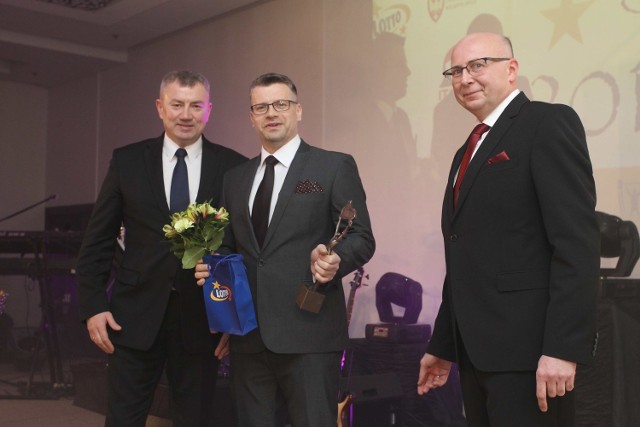 Laureaci dwóch ostatnich edycji konkursu: Mariusz Kąkol (z lewej), reprezentujący jeździectwo i Piotr Mydlak, reprezentujący rugby