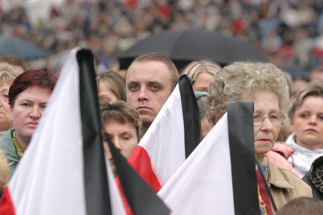 Tak przeżywaliśmy śmierć papieża Jana Pawła II we Wrocławiu...