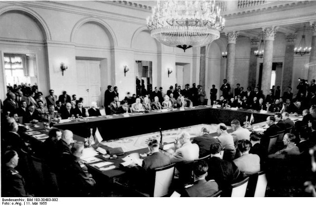 Konferencja państw sygnatariuszy Układu Warszawskiego w maju 1955