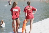 Akcja ratunkowa WOPR na plaży w Dźwirzynie. Turysta nie mógł wrócić na ląd 