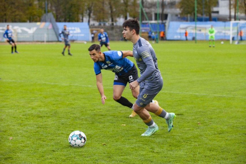 eWinner 2 liga. Stal Rzeszów odczarowała Suche Stawy i ograła Hutnika Kraków [RELACJA, ZDJĘCIA]