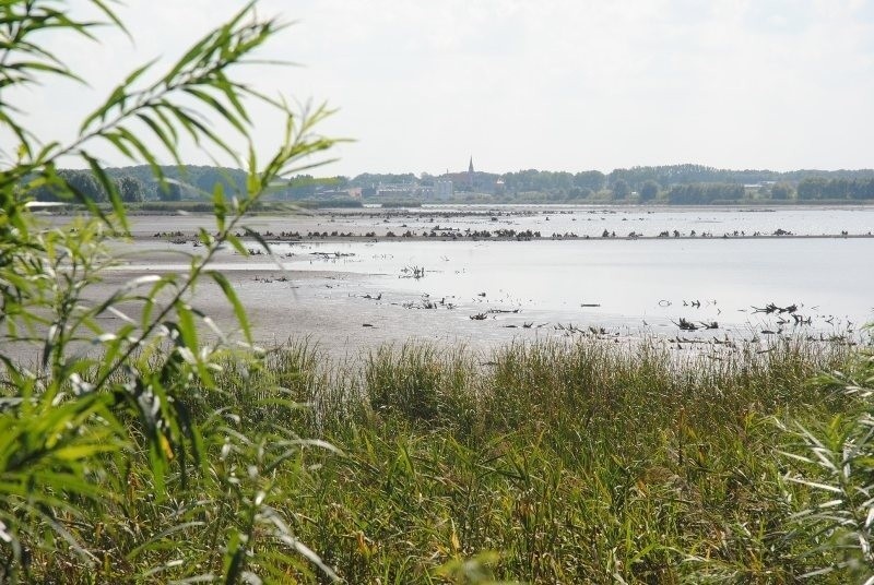 Zbiornik Wonieść coraz bardziej suchy