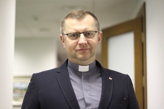 Ks. Wiesław Kosicki pełni funkcję dyrektora lubelskiej Caritas od 2010 r.