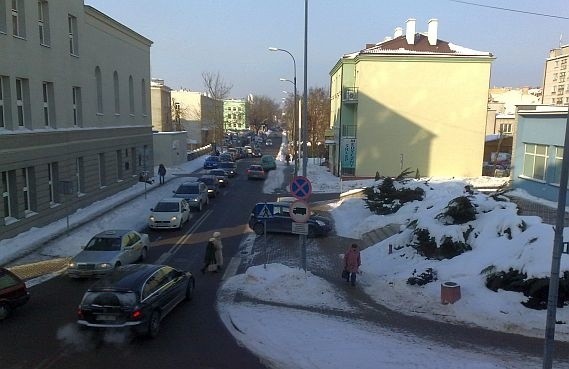 Nasz Czytelnik przysłał nam to zdjęcie zdenerwowany niefrasobliwością kierowcy