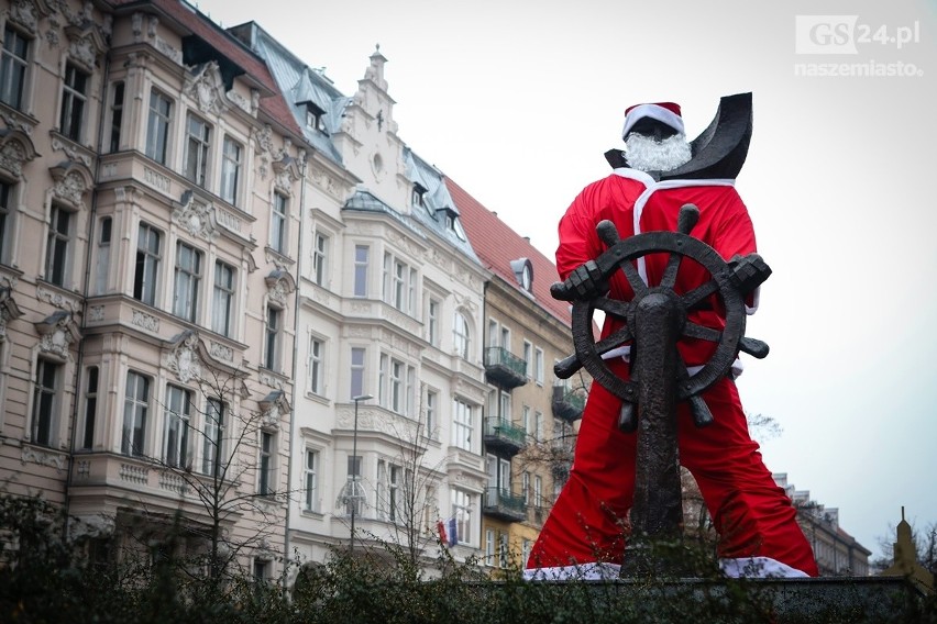 Marynarz z Alei Fontan został Świętym Mikołajem [ZDJĘCIA]