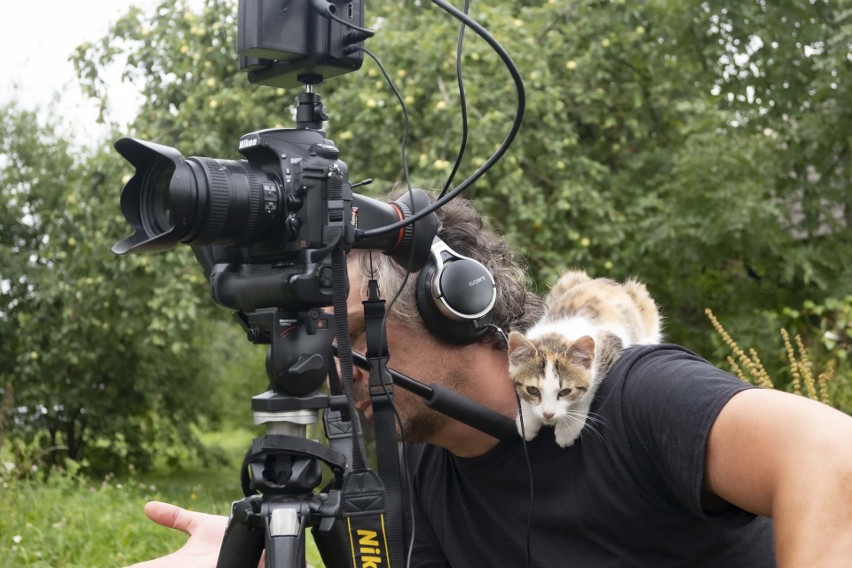 Podlaskie szeptuchy, baby, babki... Nagradzana reżyserka kręci film na Podlasiu