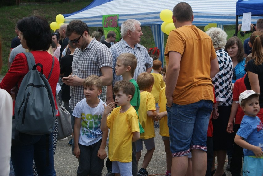 Rodzinny piknik w Szkole Podstawowej nr 23 w Tucznawie