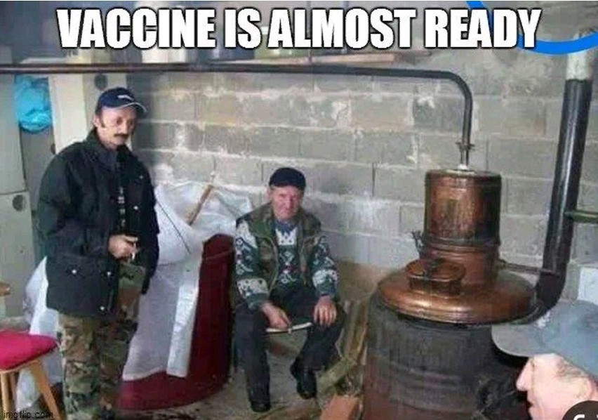 Memy o antyszczepionkowcach wyśmiewają poglądy i przekonania...