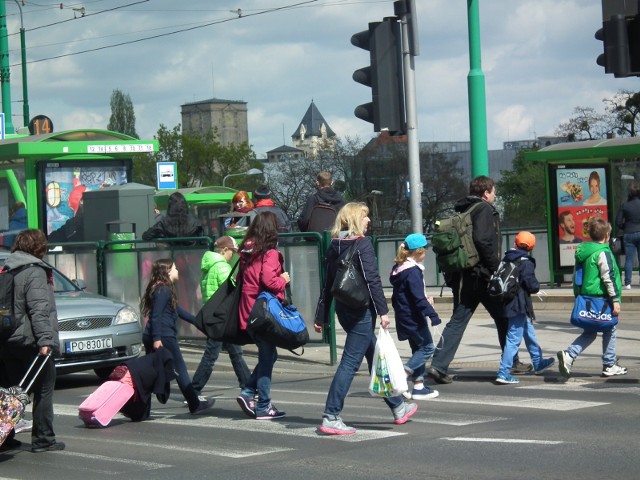 Samorząd Województwa Wielkopolskiego chce kształtować świadomego i odpowiedzialnego obywatela, który podejmuje świadome decyzje na rzecz miejsca, w którym żyje. Dlatego też realizuje projekt edukacyjny pn. "Budujemy społeczeństwo obywatelskie"