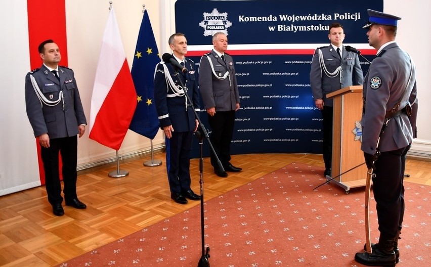 Białystok. Ślubowanie policjantów w podlaskiej Policji. Dwunastu nowych funkcjonariuszy dołączyło do służby (zdjęcia) 