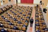 Dwustu nowych policjantów gotowych do służby po Szkole Policji w Słupsku