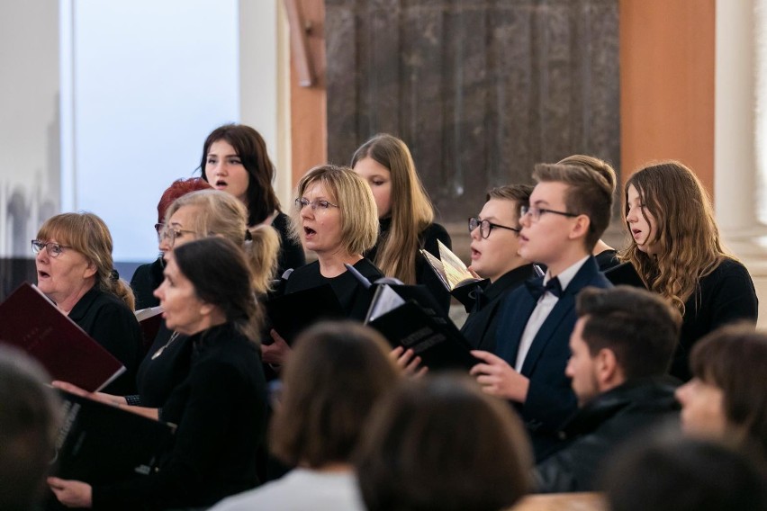 Piękne polskie kolędy i pastorałki można było usłyszeć w...