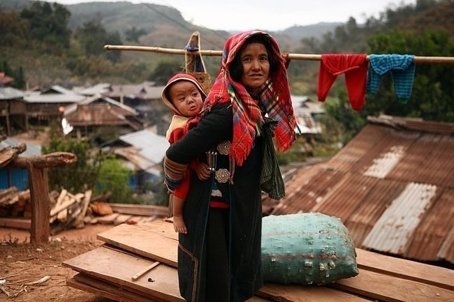 Laos: pomoc medyczna dla mniejszości etnicznych (fot....