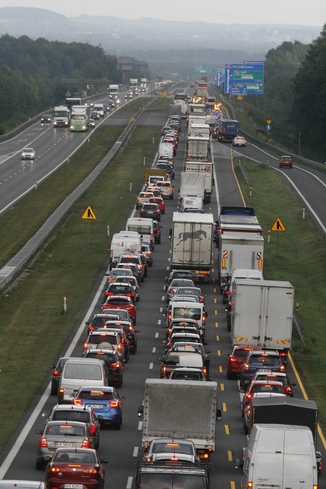 Według badań, ruch drogowy jest coraz większy i coraz bardziej uciążliwy