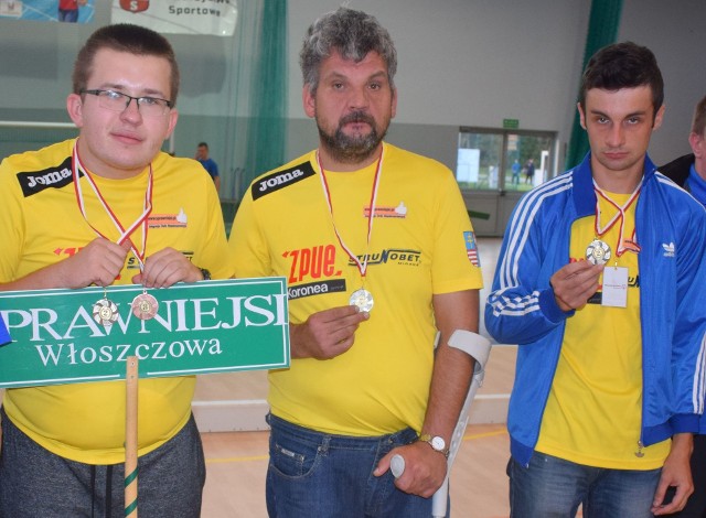   Reprezentacja Stowarzyszenia Sprawniejsi.pl z Nieznanowic zdobyła trzy medale na turnieju bocce w Skarżysku.