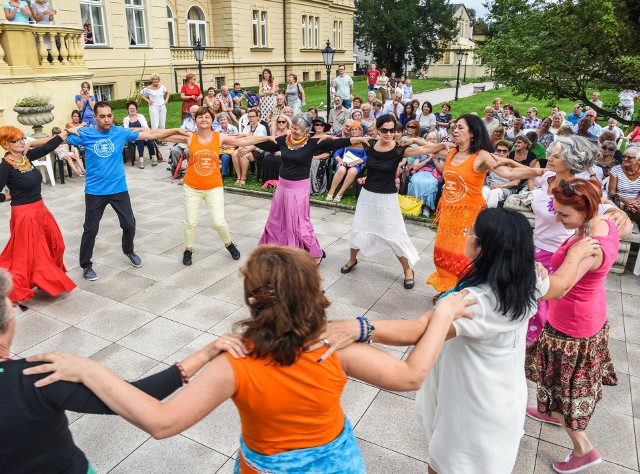 Taniec integrujący społeczność polską i ukraińską będzie częścią pikniku Folkowisko w niedzielę (29 lipca) od 12.00 w Ostromecku, wstęp wolny