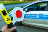 Dzielnicowy policji zatrzymał kierowcę, który miał 2,5 promila alkoholu i kilka zakazów