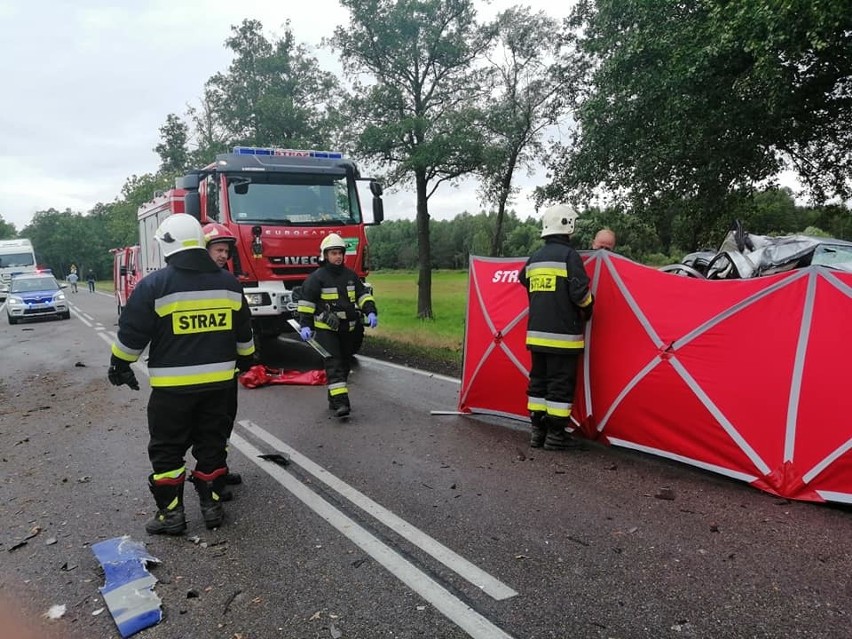 Wypadek w miejscowości Kalnica. Na drodze krajowej nr 66 kia...