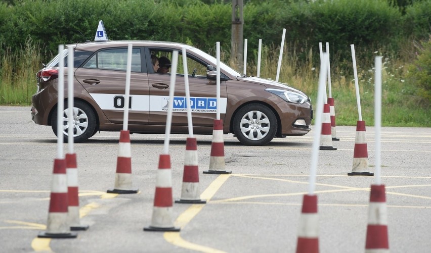 Znaleźć dobrą szkołę jazdy wcale nie jest tak łatwo....