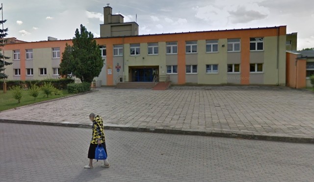 Zakażenie potwierdzono u jednego z uczniów ósmej klasy Szkoły Podstawowej nr 1 w Kostrzynie.