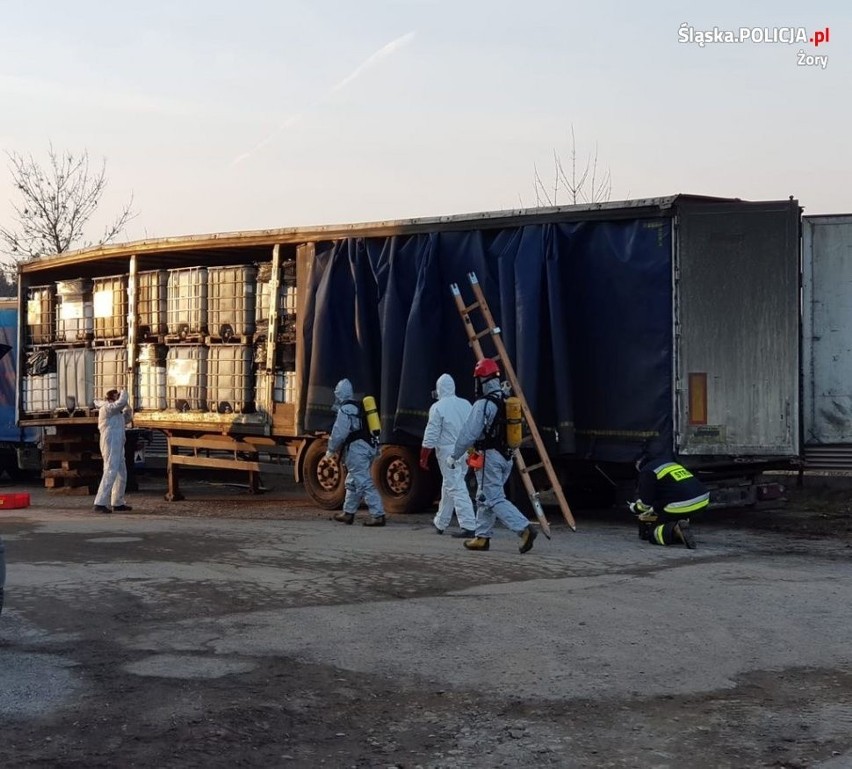 700 tys litrów odpadów odkryto na prywatnej posesji w Żorach ZDJĘCIA