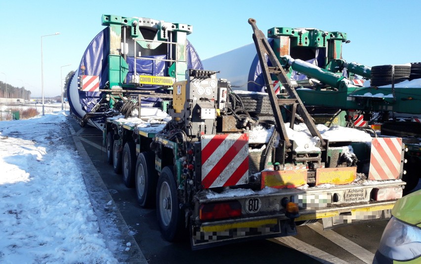 Ciężarówki zostały zatrzymane na trasie S3 niedaleko Gorzowa...