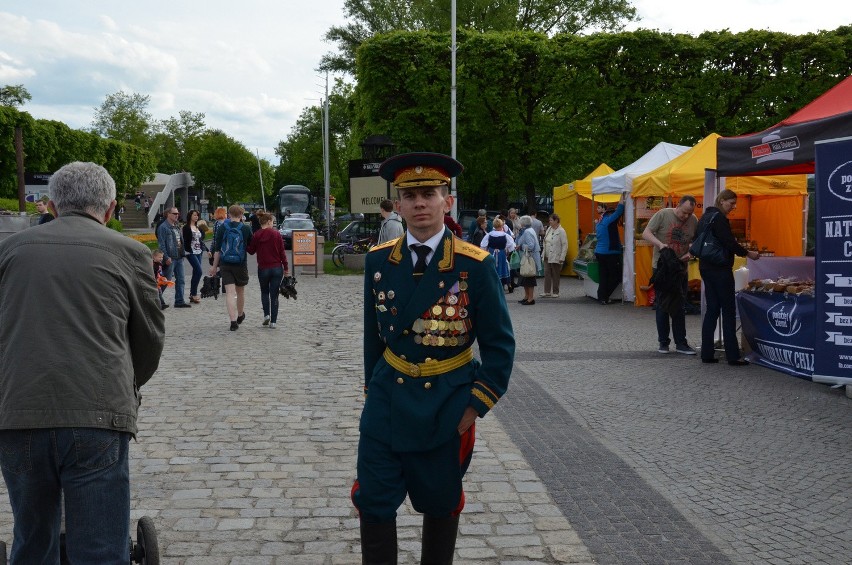 Największa impreza militarna w Polsce! Wozy bojowe i żołnierze różnych epok w Hali Ludowej (ZDJĘCIA)