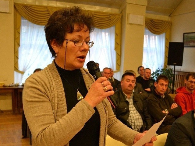 Regina Ostrowska z Gogolinka na sesji Rady Miejskiej reprezentowała izbę rolniczą.