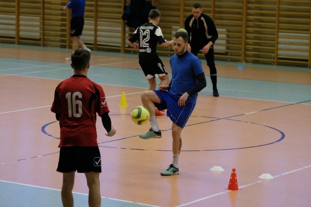 Nasz fotoreporter wybrał się na trening Polonii Przemyśl. "Przemyska Barcelonka" szlifuje formę przed startem rundy wiosennej w 4 lidze.