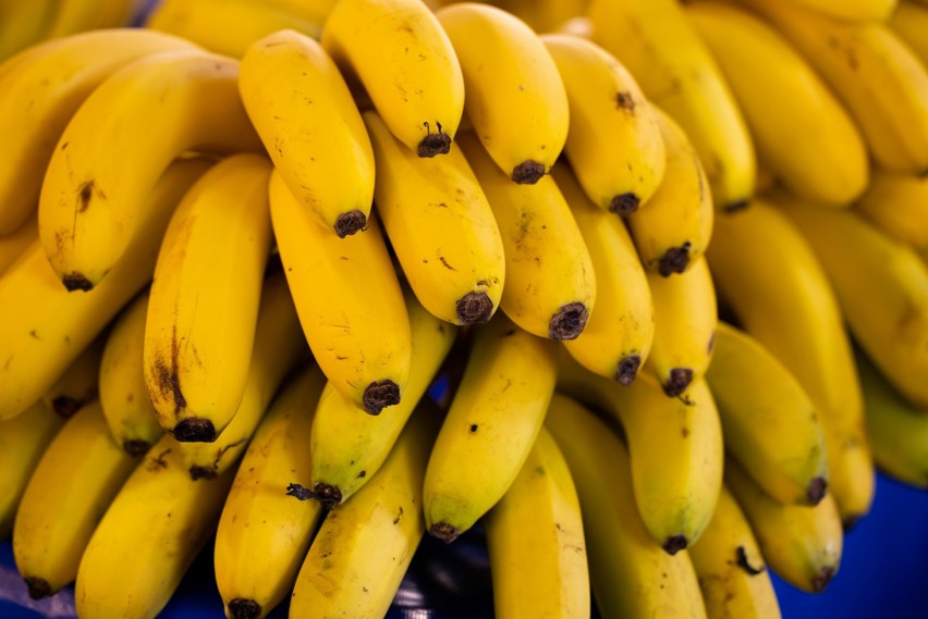 Nie kupuj bananów z których wylatuje płyn. Takie banany są...