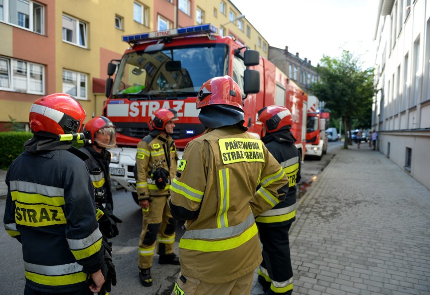 Pożar w Przemyślu. Paliło się w kuchni mieszkania na ul. Tarnawskiego [ZDJĘCIA]