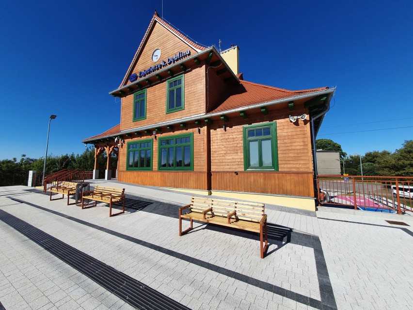 W Zajezierzu w powiecie kozienickim powstał nowy dworzec kolejowy. Znajduje się przy trasie Radom - Dęblin. Zobacz zdjęcia