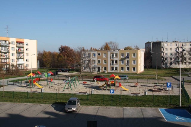 Przy ulicy dr ZygmuntaSchinzla, na osiedlu mieszkaniowym przy sandomierskim szpitalu powstanie siłownia zewnętrzna.