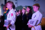 Mistrzostwa Świata Karate 2022 w Kielcach rozpoczęte. Widowisko na otwarcie, kielecka młodzież prowadziła kadry z 40 krajów 