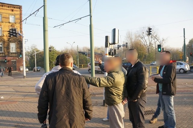 Sprawca serii rozbojów w rękach policji. Zdjęcia z wizji lokalnej