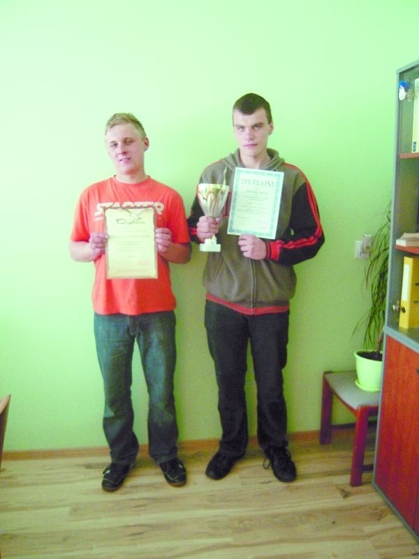 Dariusz Zdrojkowski i Marcin Zalewski, laureaci konkursu "Najlepszy w zawodzie"