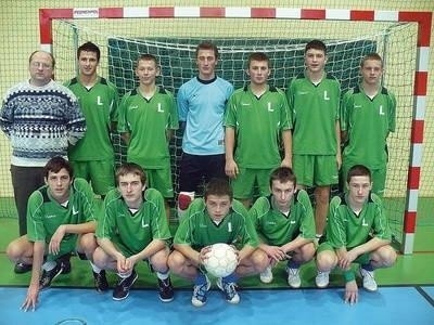 Juniorzy Lepietnicy, mistrzowie PPPN w piłce halowej, od dwóch zwycięstw rozpoczęli wiosenną rundę w podhalańskiej I lidze Fot. Zdzisław Karaś