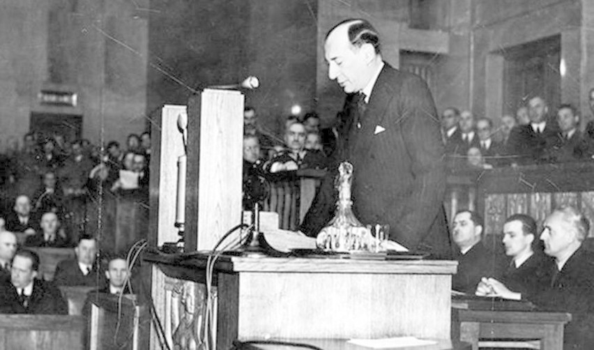 Minister Józef Beck przemawia w Sejmie 5 maja 1939 r.