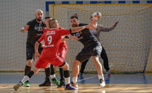 Mecz KSZO Handball Ostrowiec - Wisła Sandomierz ponownie został przełożony.